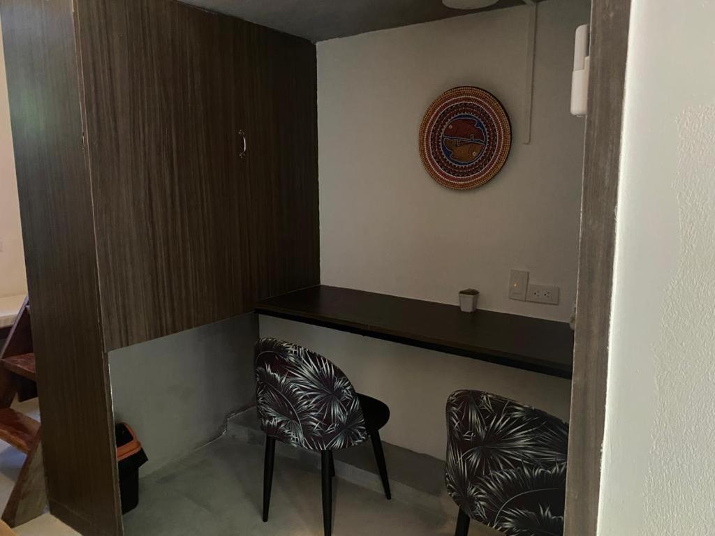 Lexias Hostel And Workspace - Siargao Catangnan Bagian luar foto
